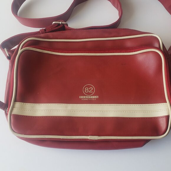 82 "Reaction Kenneth Cole" men's red messenger bag vintage style - Picture 3 of 9